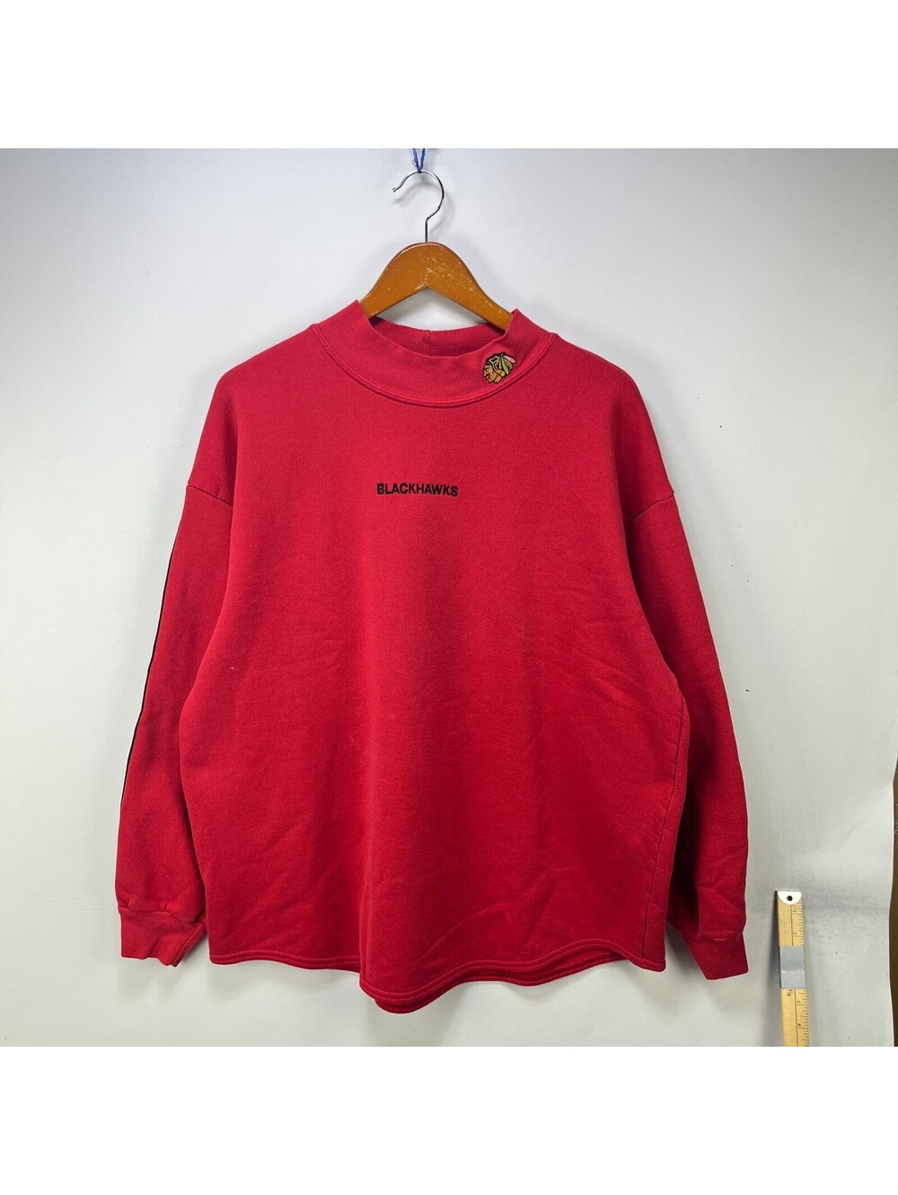 Vintage Chicago Blackhawks Red Mock Neck NHL XL Sweatshirt
